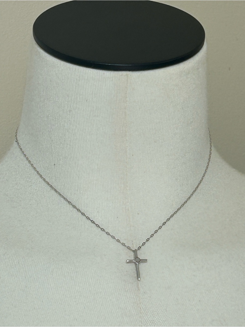 VINTAGE AVON STERLING SILVER 925 CROSS NECKLACE